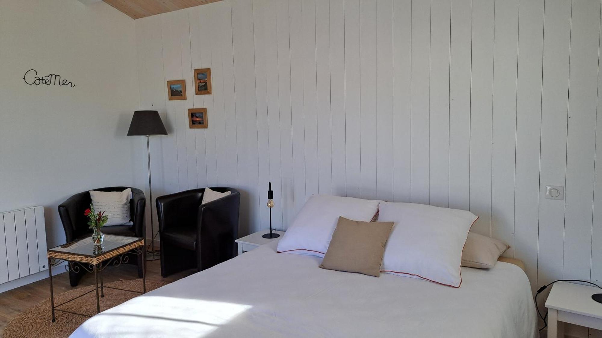 Horizons De L'Ile Bed and Breakfast Ile d'Yeu Exteriör bild